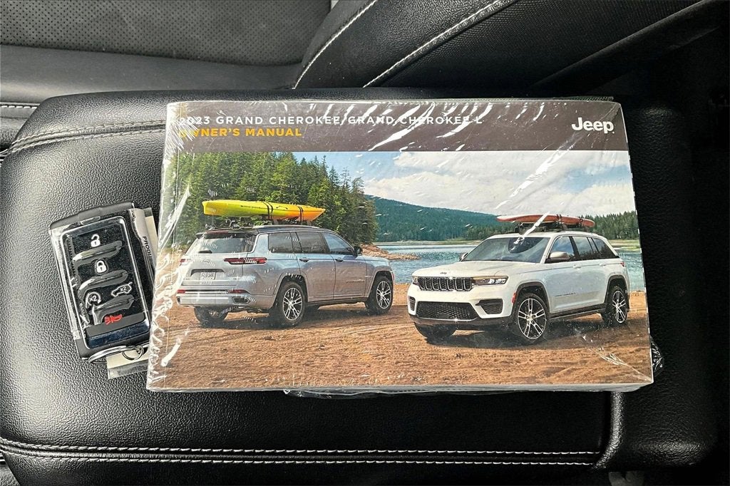 2023 Jeep Grand Cherokee L Altitude