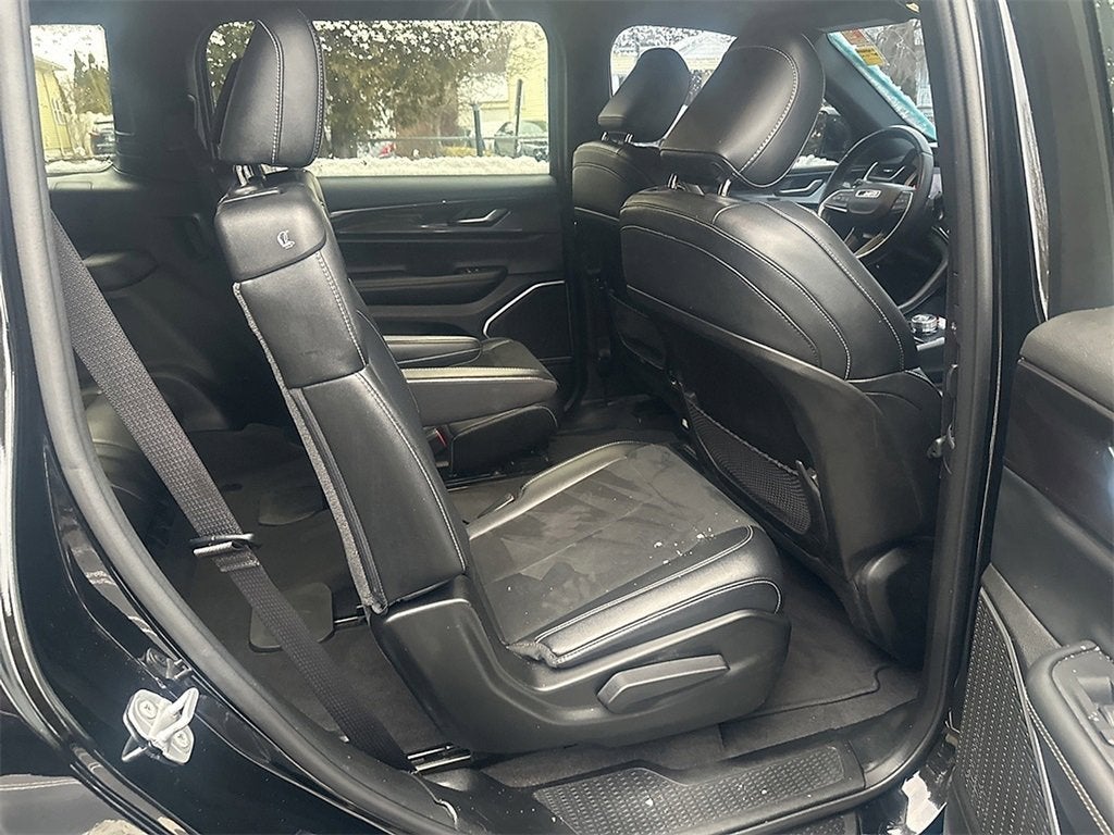 2022 Jeep Grand Cherokee L Altitude