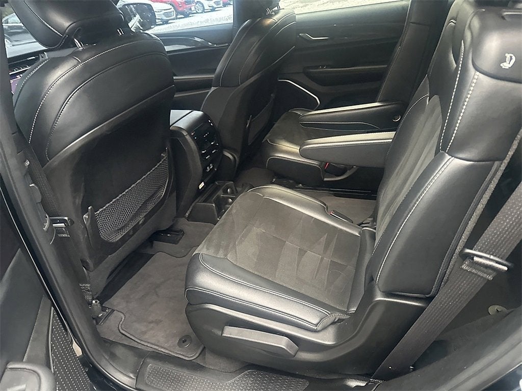 2022 Jeep Grand Cherokee L Altitude