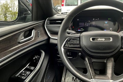 2022 Jeep Grand Cherokee 4xe Overland