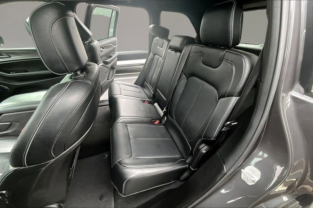2022 Jeep Grand Cherokee 4xe Overland