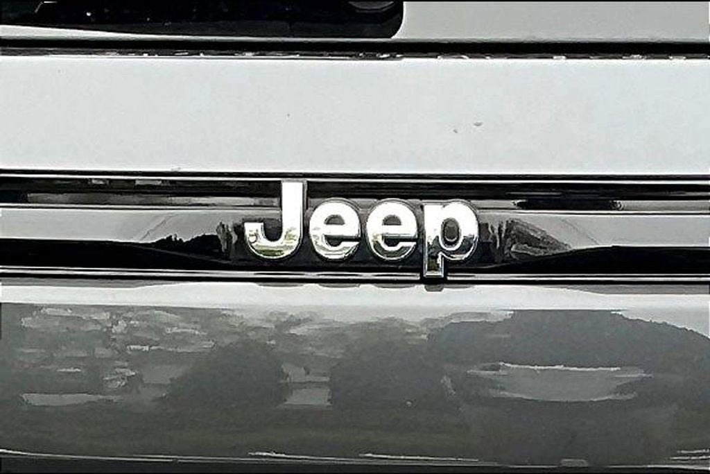 2022 Jeep Grand Cherokee 4xe Overland