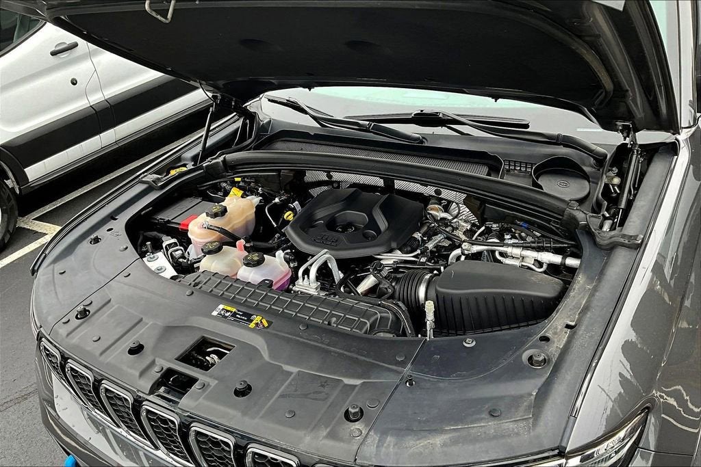 2022 Jeep Grand Cherokee 4xe Overland