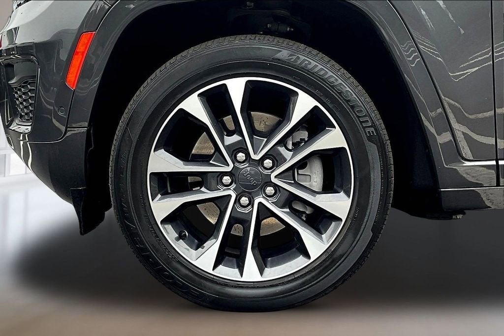2022 Jeep Grand Cherokee 4xe Overland