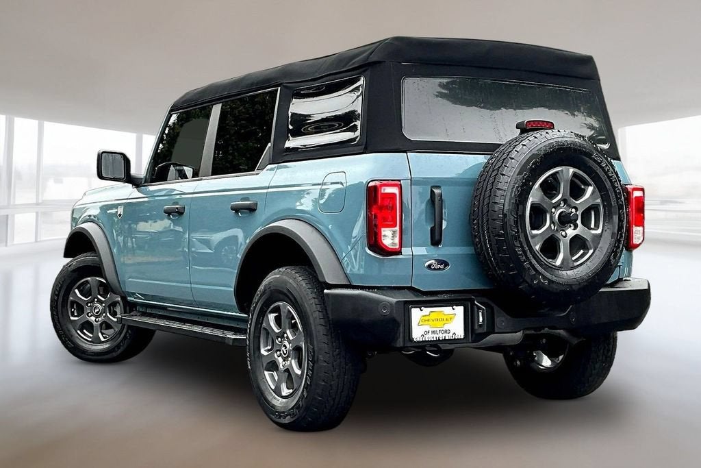 2023 Ford Bronco Base