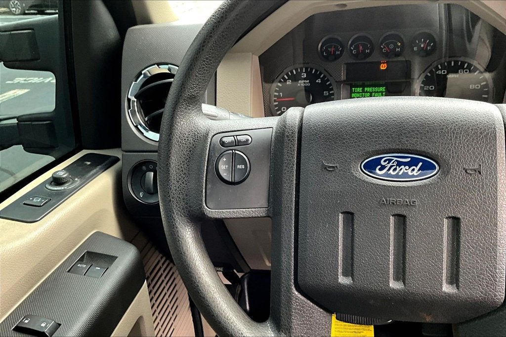 2010 Ford Super Duty F-350 SRW XL