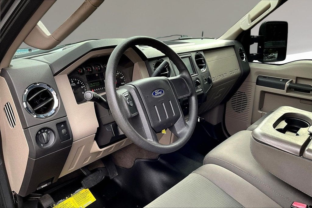 2010 Ford Super Duty F-350 SRW XL