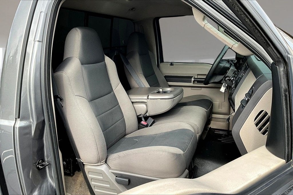 2010 Ford Super Duty F-350 SRW XL