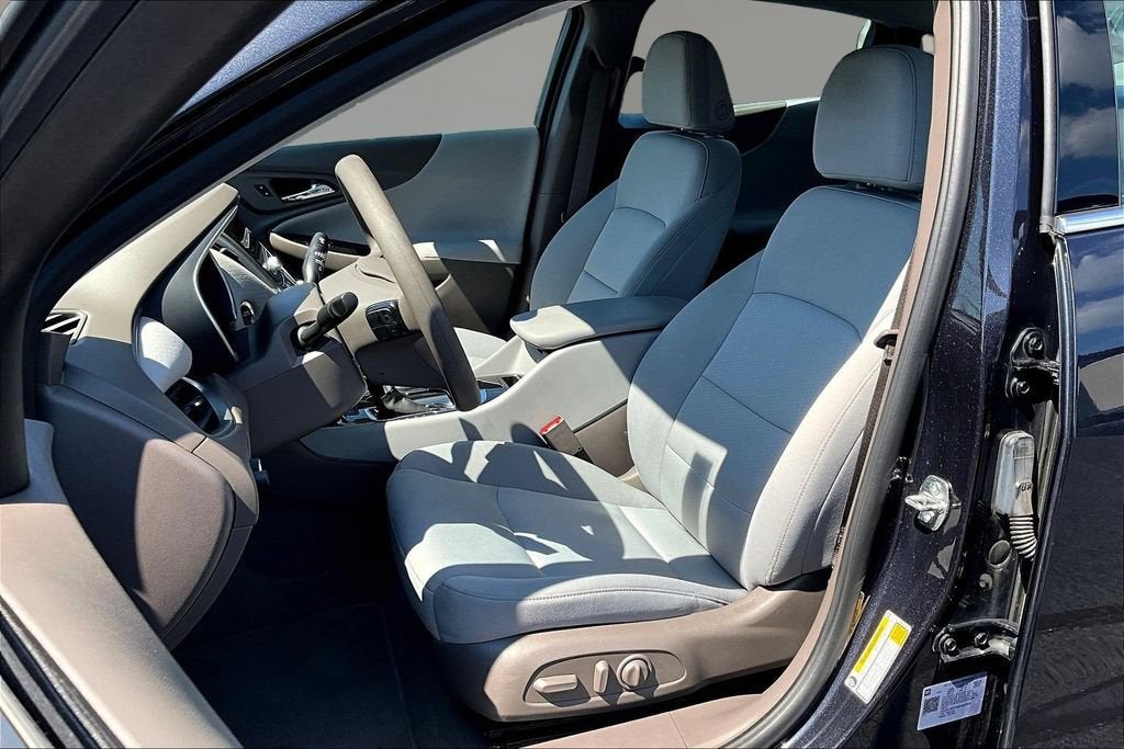 2022 Chevrolet Malibu LS