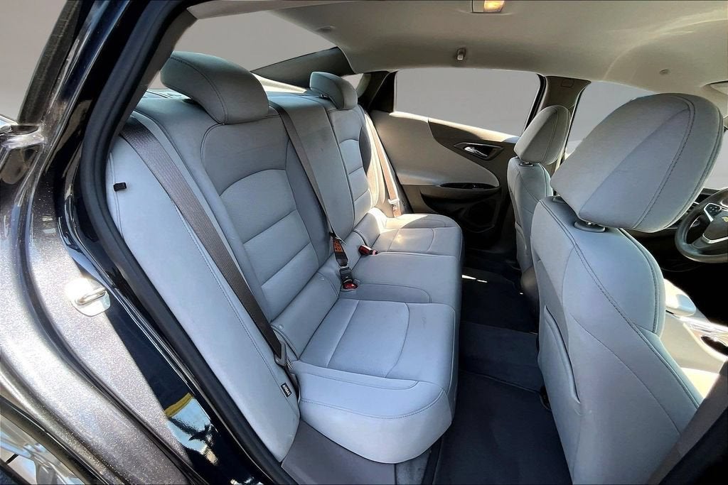 2022 Chevrolet Malibu LS