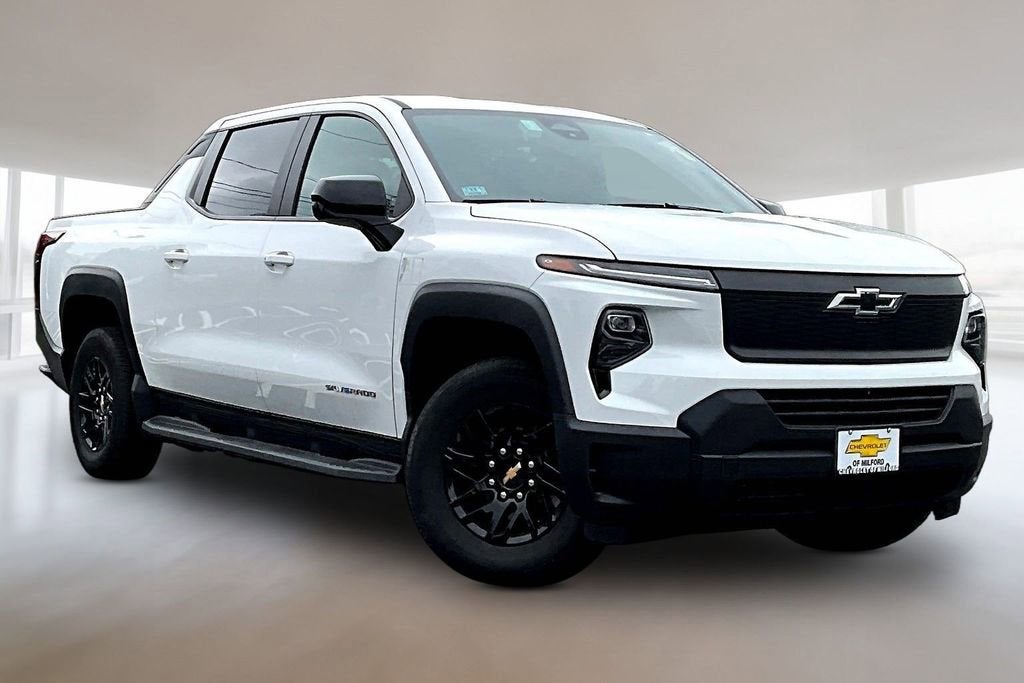 2024 Chevrolet Silverado EV Work Truck 3WT's photo
