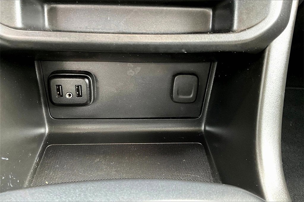 2022 Chevrolet Colorado WT