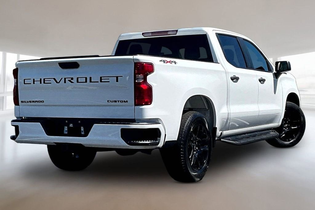 2023 Chevrolet Silverado 1500 Custom