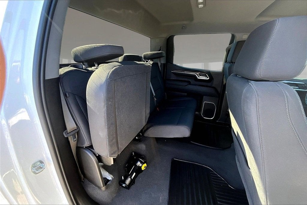 2022 Chevrolet Silverado 1500 LT (2FL)