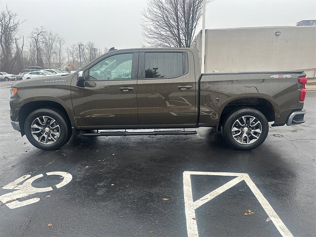 2023 Chevrolet Silverado 1500 LT (2FL)