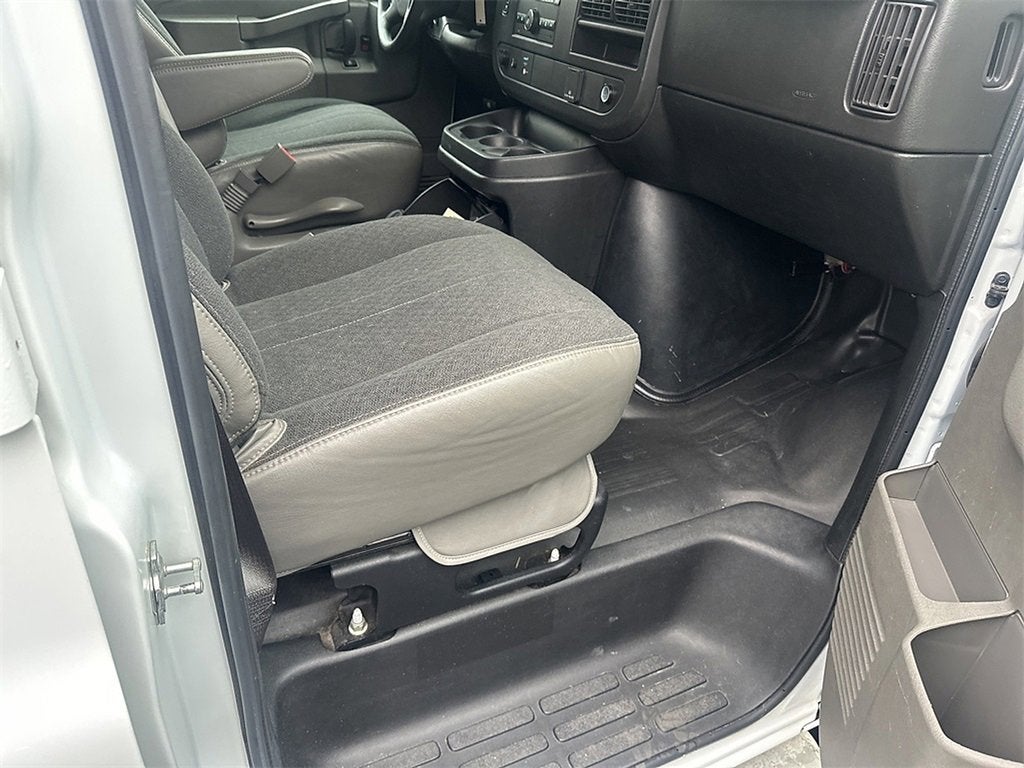 2023 Chevrolet Express Cargo 2500 WT