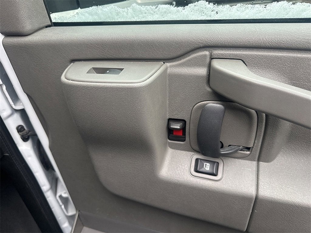 2023 Chevrolet Express Cargo 2500 WT