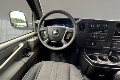 2025 Chevrolet Express Cargo WT