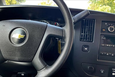 2025 Chevrolet Express Cargo WT
