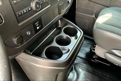 2025 Chevrolet Express Cargo WT