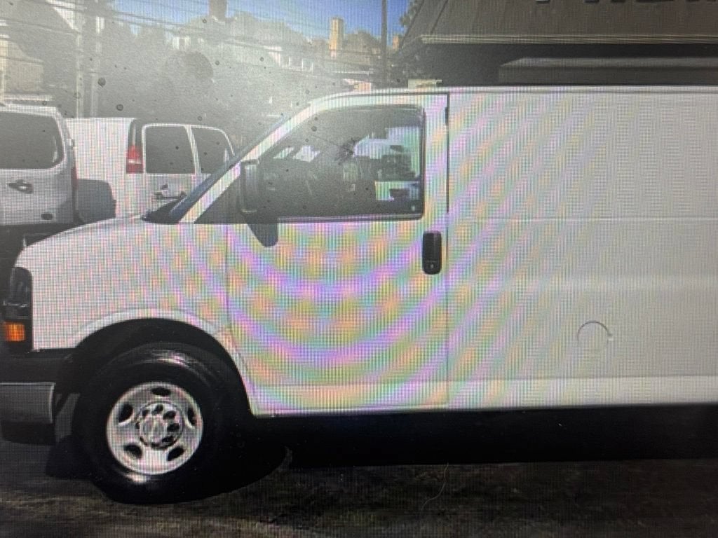 2025 Chevrolet Express Cargo WT