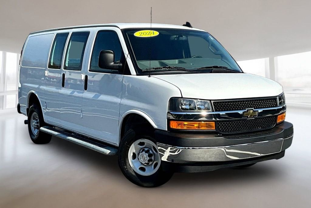 2024 Chevrolet Express Cargo 2500 WT