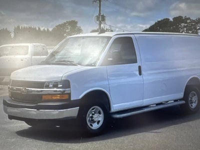 2025 Chevrolet Express Cargo WT