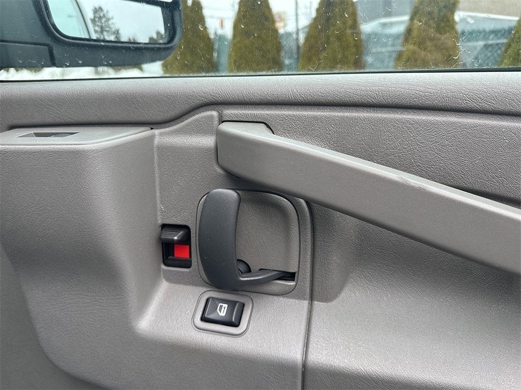 2023 Chevrolet Express Cargo 2500 WT