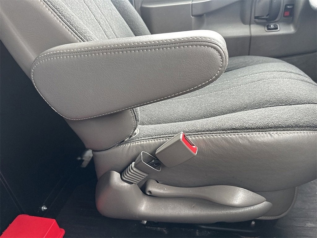 2023 Chevrolet Express Cargo 2500 WT