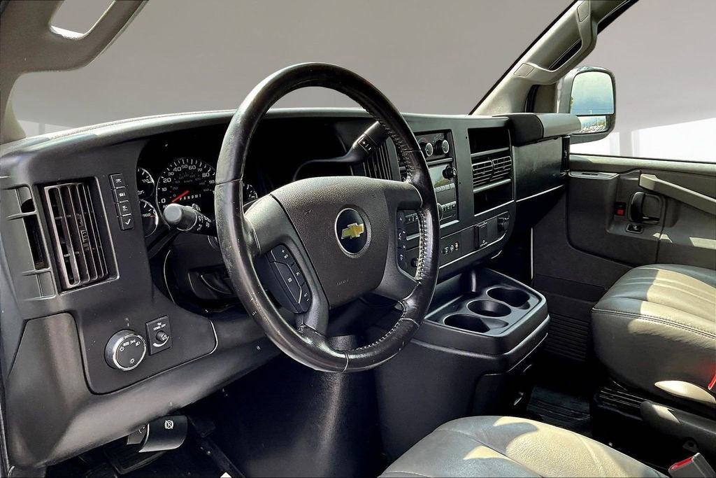 2023 Chevrolet Express Cargo 2500 WT