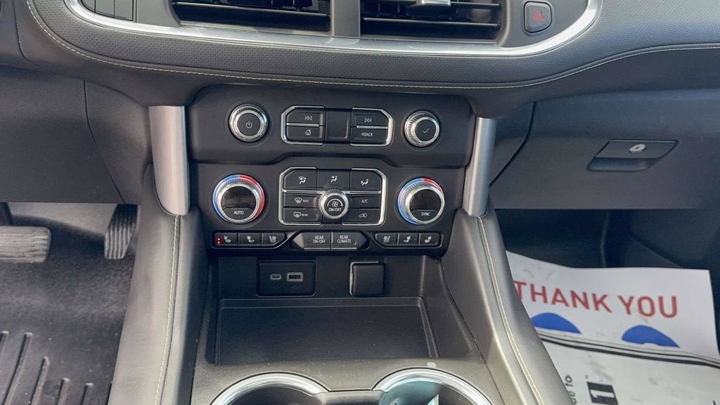 2023 GMC Yukon SLT