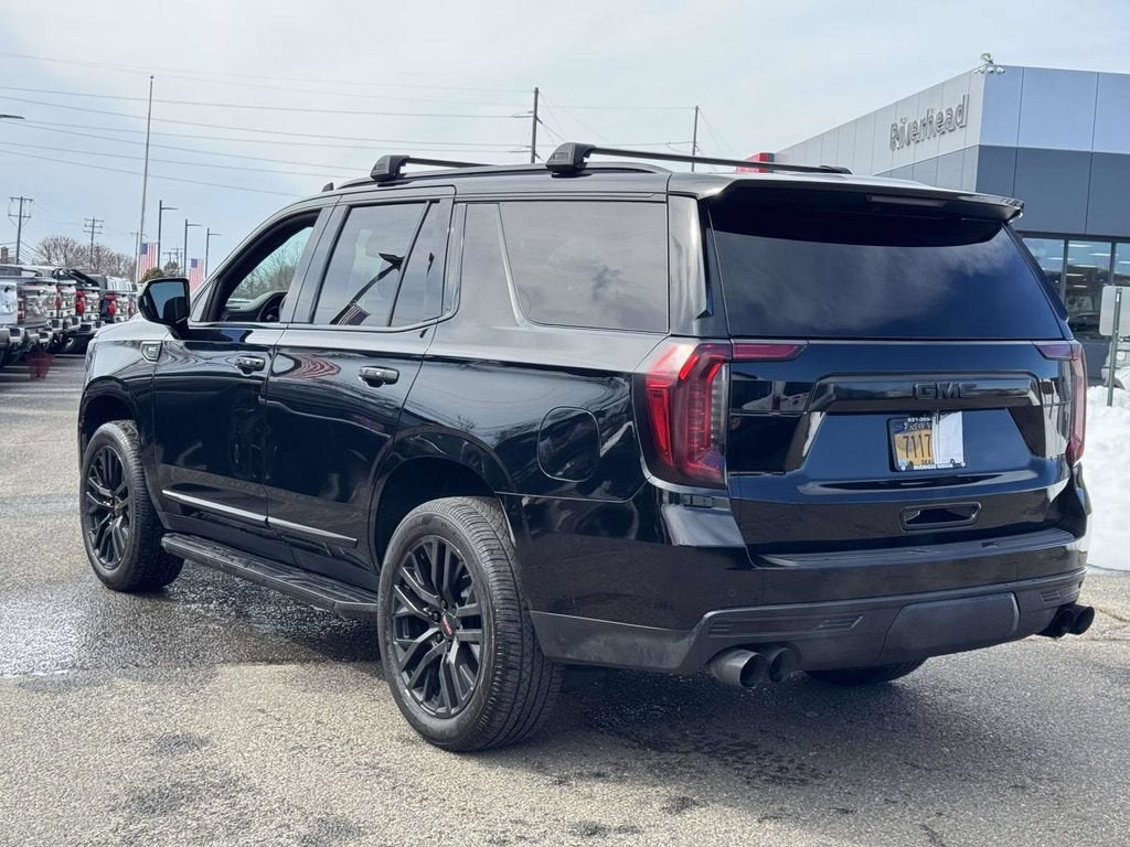 2023 GMC Yukon SLT