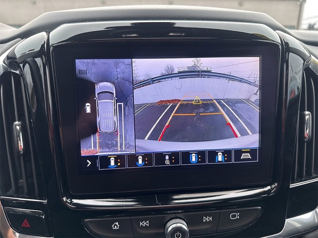 2021 Chevrolet Traverse LT Leather