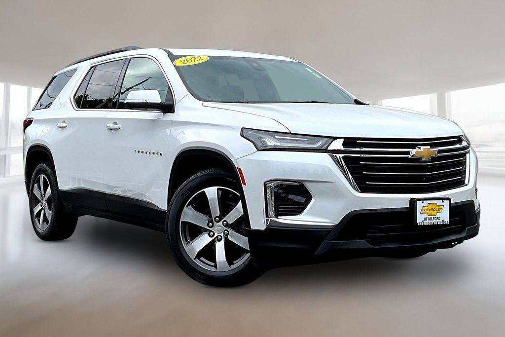 2022 Chevrolet Traverse LT Leather