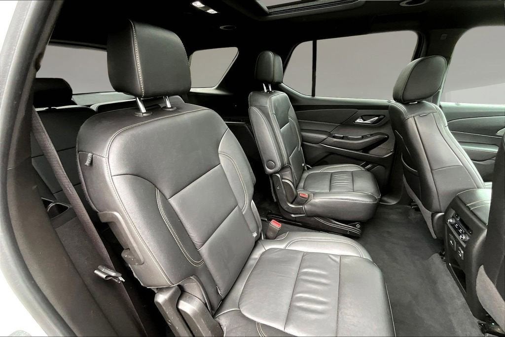 2022 Chevrolet Traverse LT Leather
