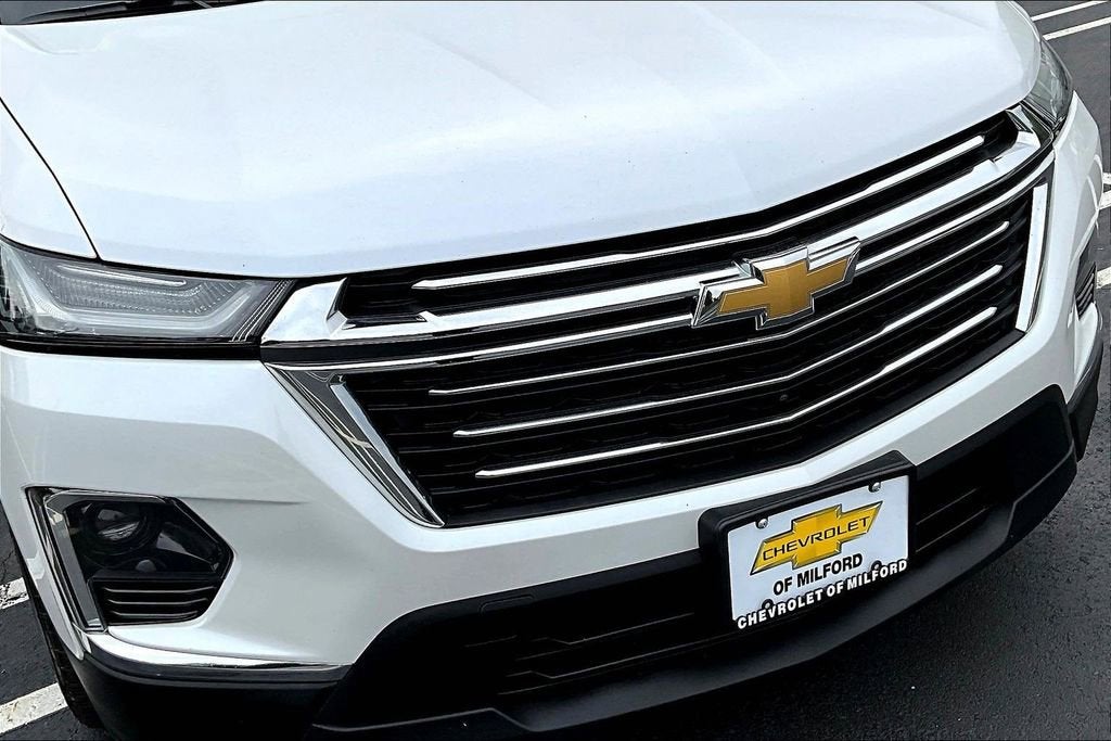 2022 Chevrolet Traverse LT Leather