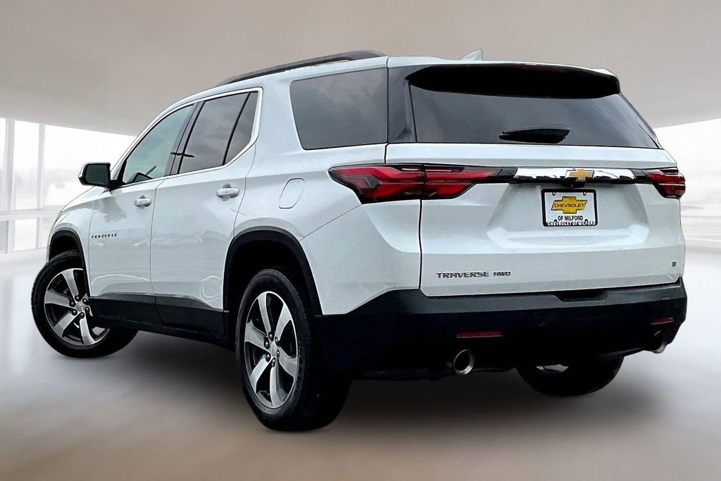 2022 Chevrolet Traverse LT Leather