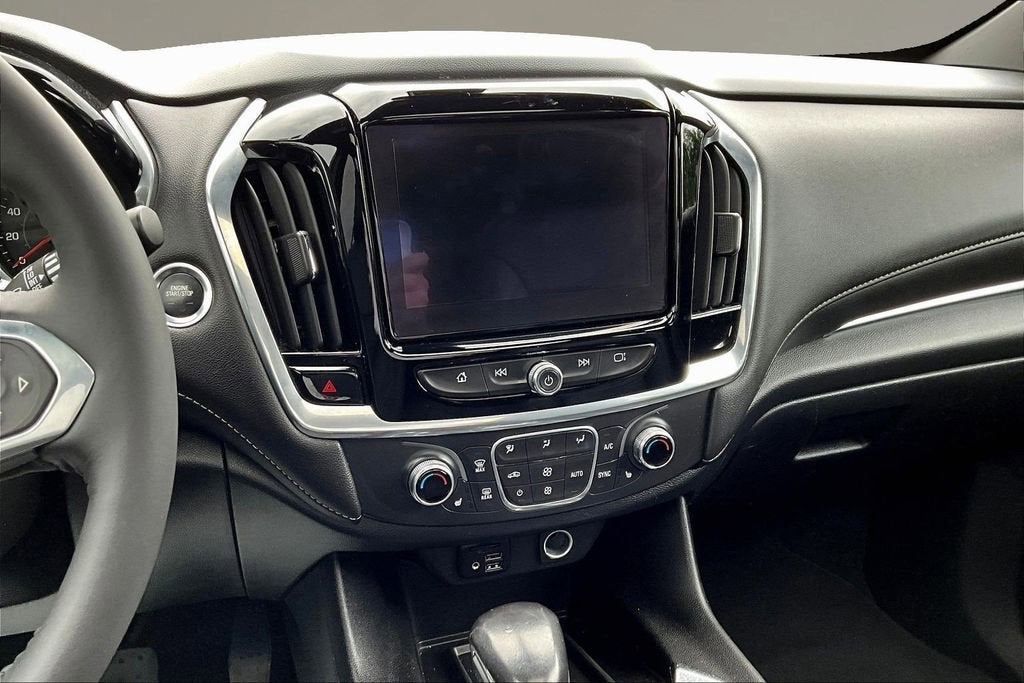 2022 Chevrolet Traverse LT Leather