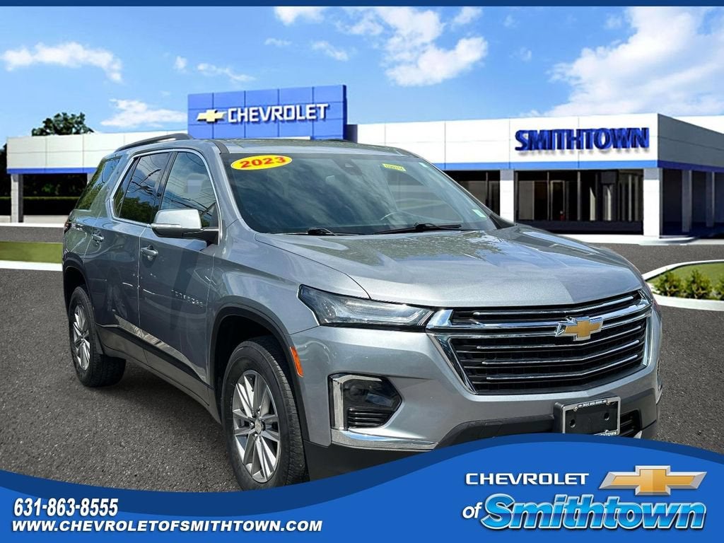 2023 Chevrolet Traverse LT Leather