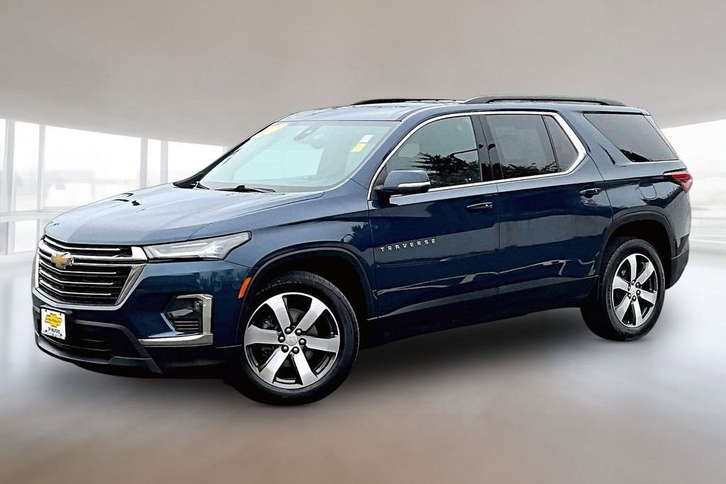 2023 Chevrolet Traverse LT Leather