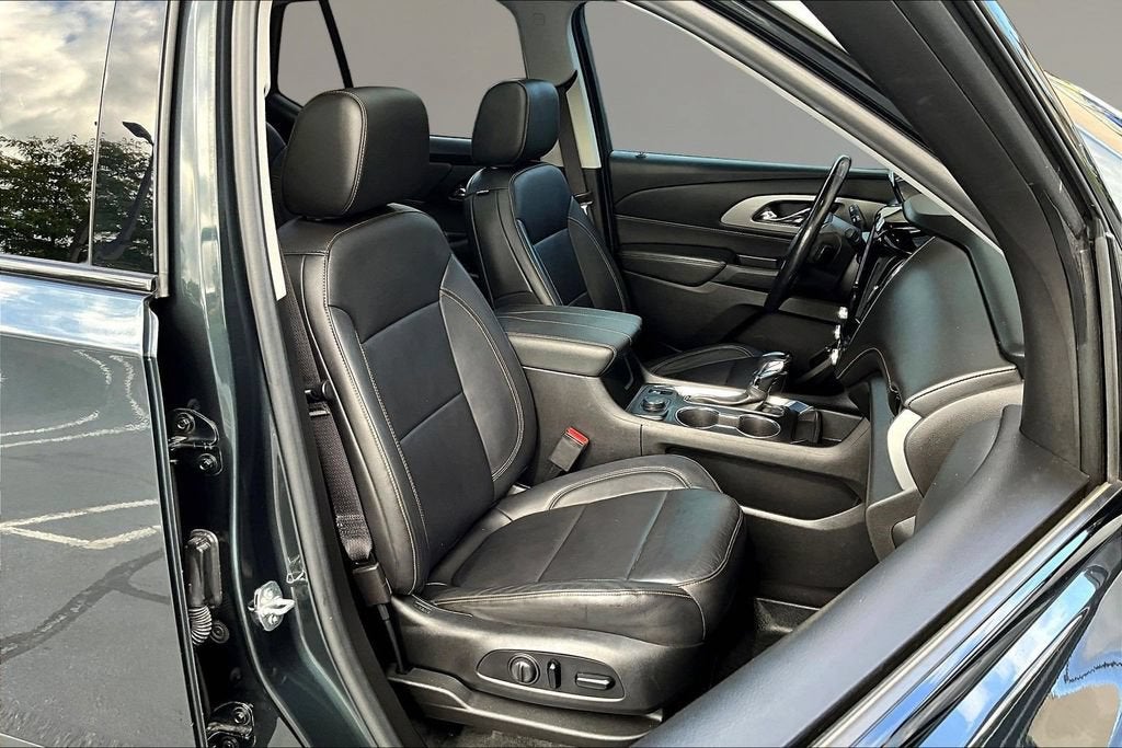 2021 Chevrolet Traverse RS