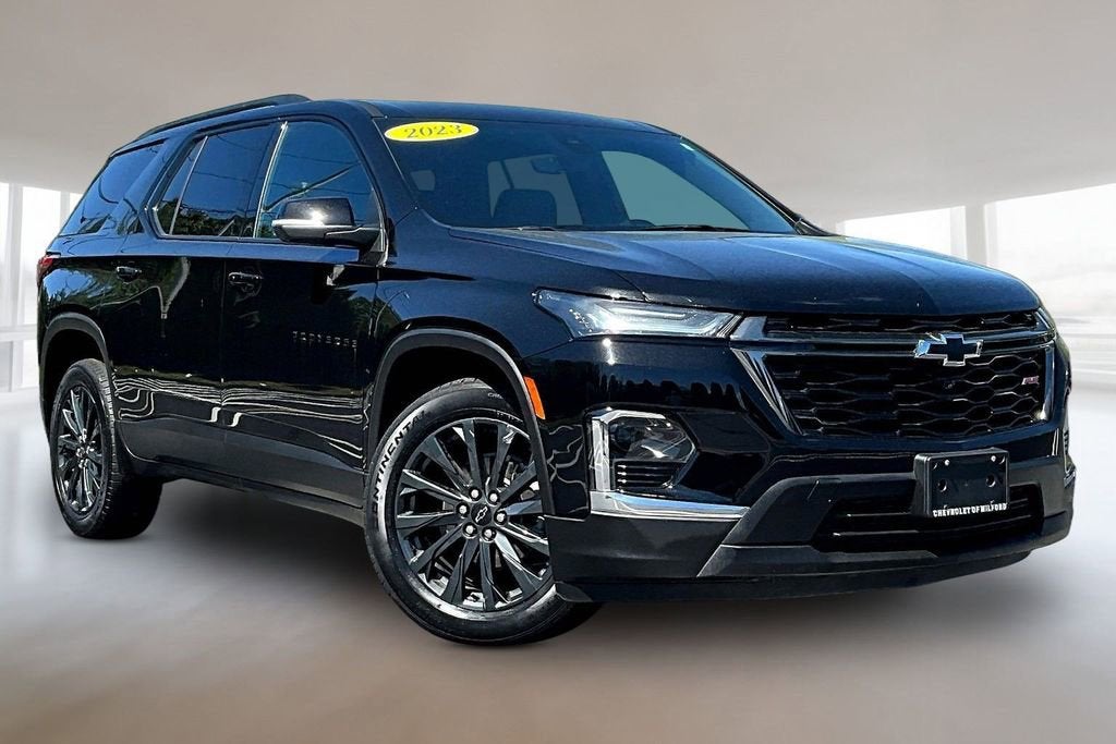 2023 Chevrolet Traverse RS