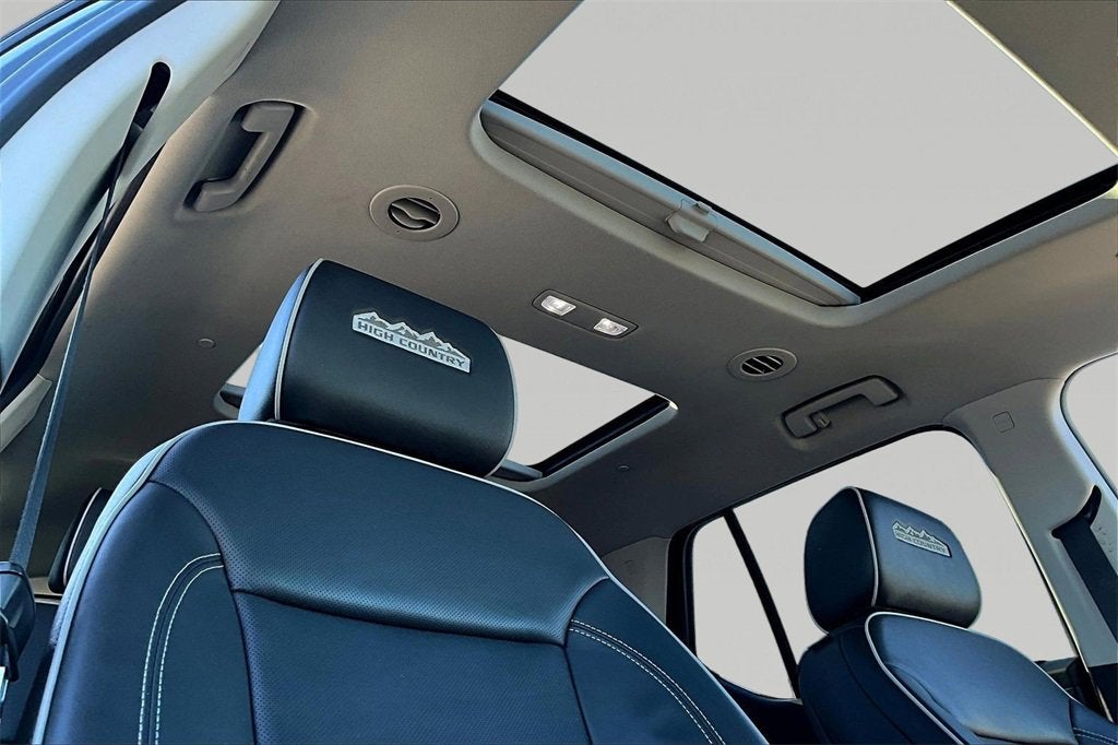 2021 Chevrolet Traverse High Country