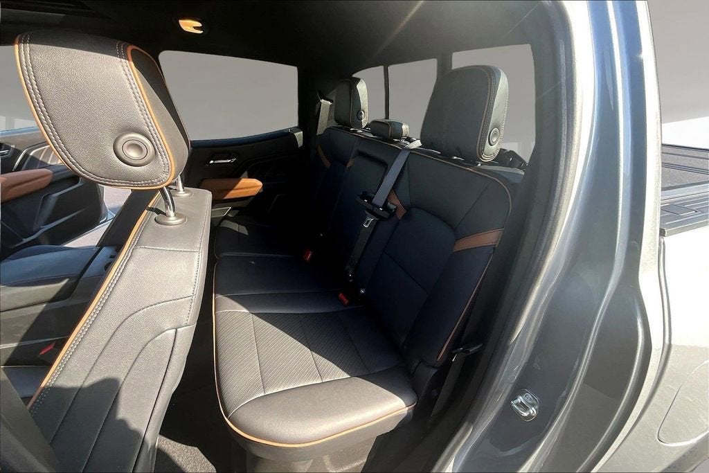 2024 GMC Canyon AT4
