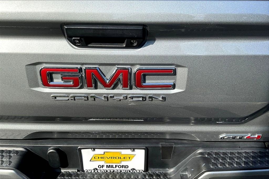 2024 GMC Canyon AT4