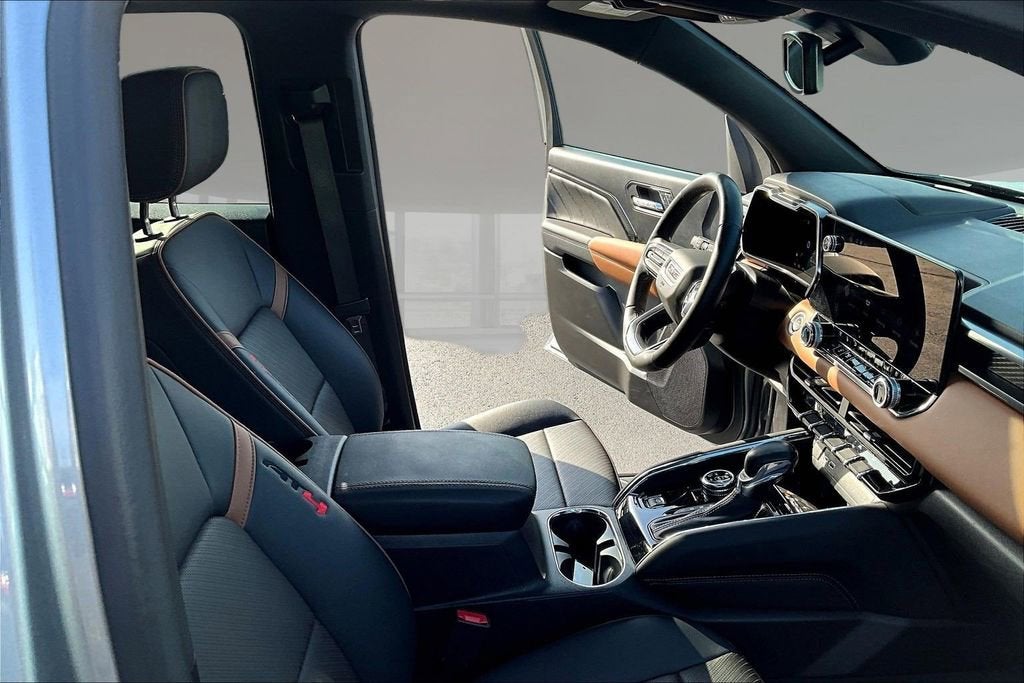 2024 GMC Canyon AT4