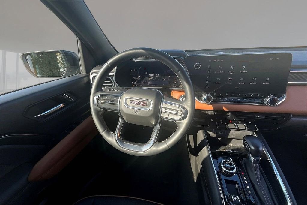 2024 GMC Canyon AT4