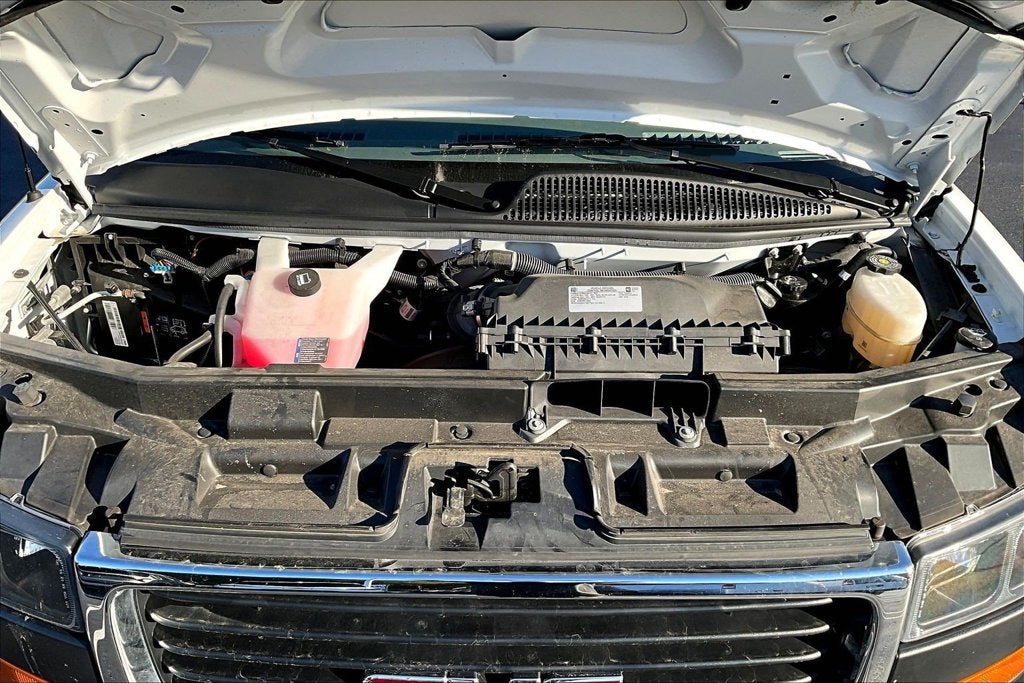 2025 GMC Savana Cargo Work Van