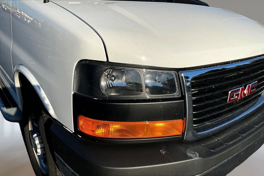 2025 GMC Savana Cargo Work Van