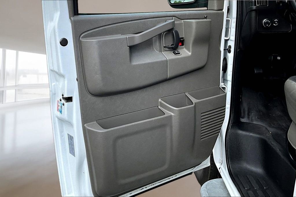 2024 GMC Savana Cargo 2500 Work Van